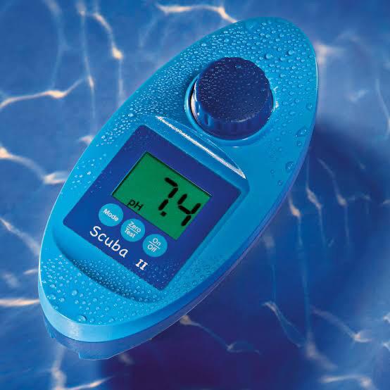 Electronic Swimming Pool Tester for Chlorine & PH Value